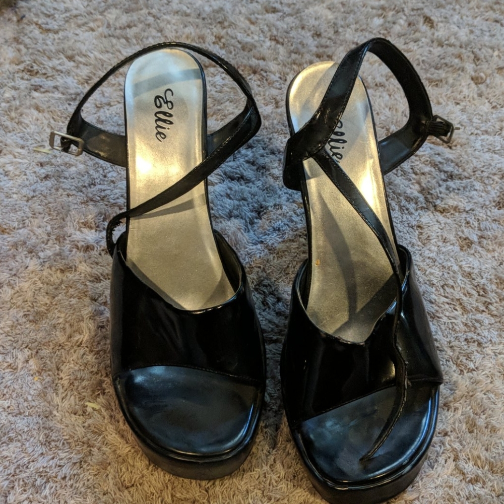Ellie Heel